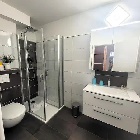 21116 Apartment *