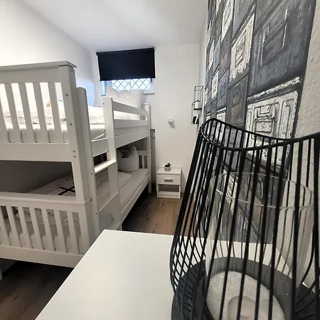 21116 Apartment